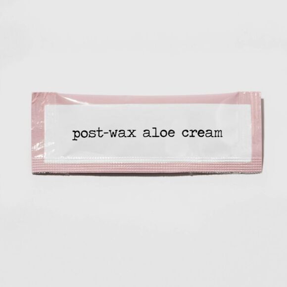 NIB No Mo-Stache (24) waxing strips portable kit - Picture 3 of 6